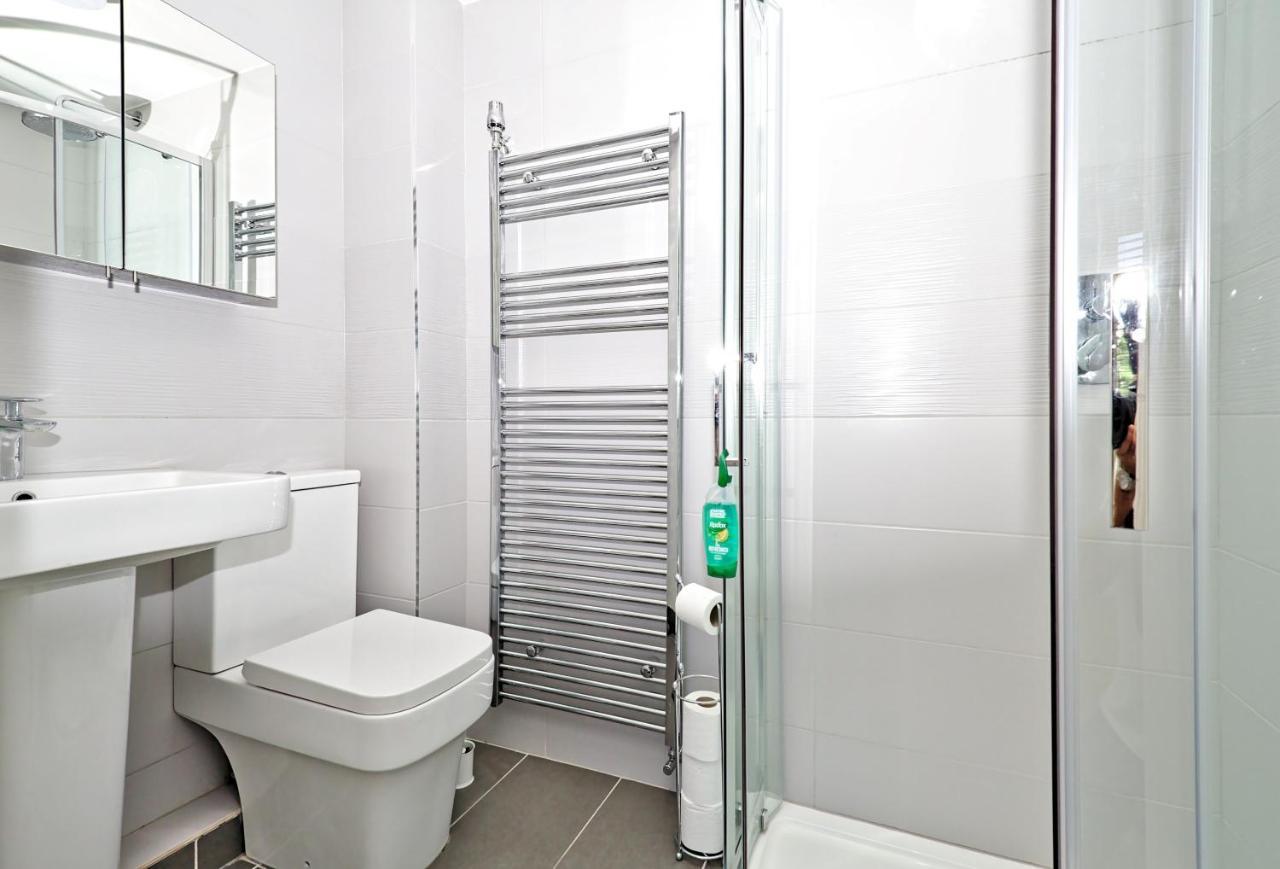Harlinger Lodge Annexe Londra Exterior foto